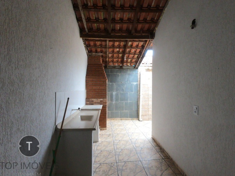 Casa à venda com 2 quartos, 65m² - Foto 14