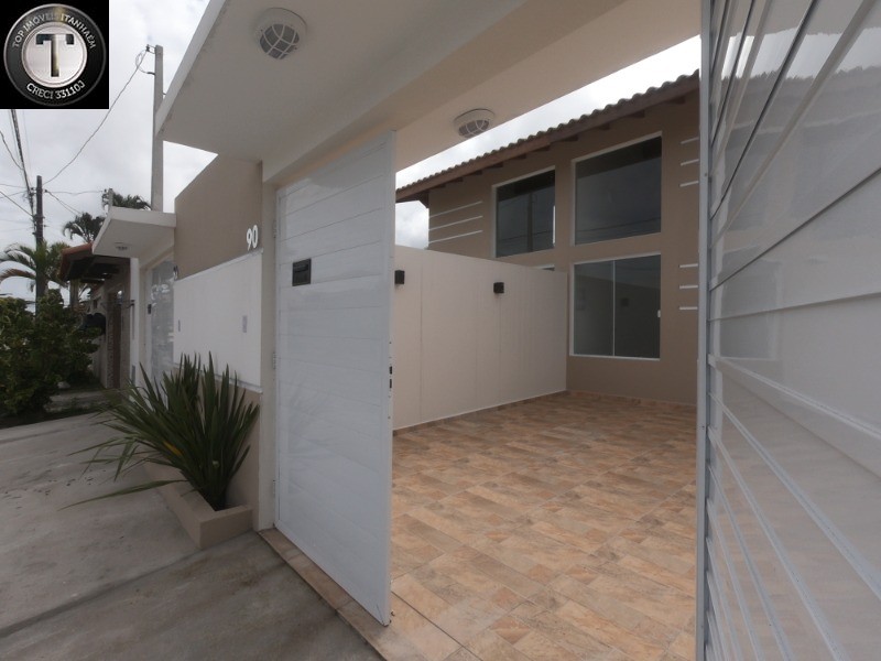 Casa à venda com 3 quartos, 83m² - Foto 2