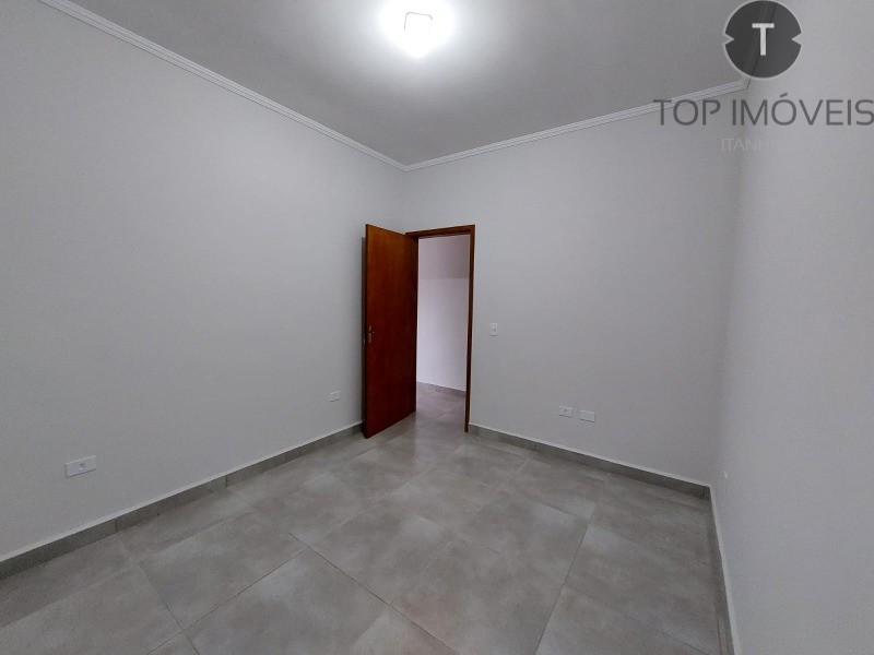 Casa à venda com 2 quartos, 70m² - Foto 18