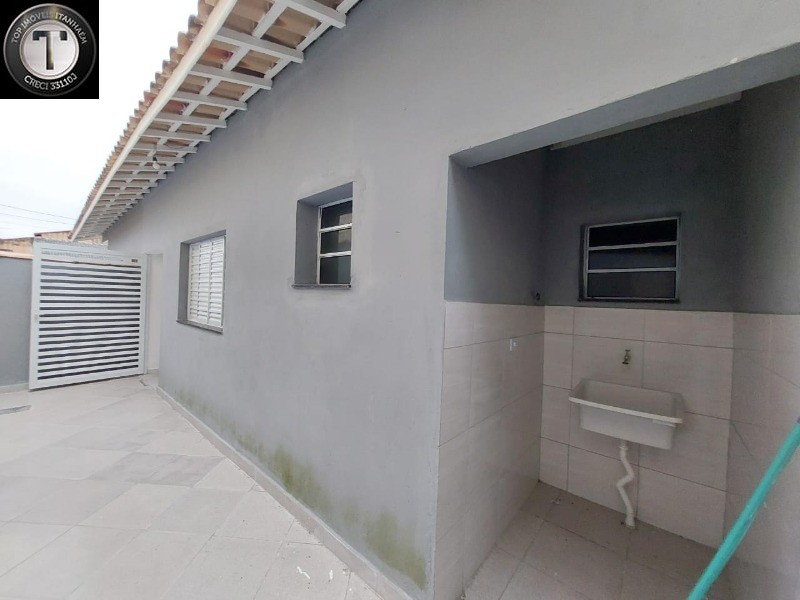 Casa à venda com 2 quartos, 60m² - Foto 12