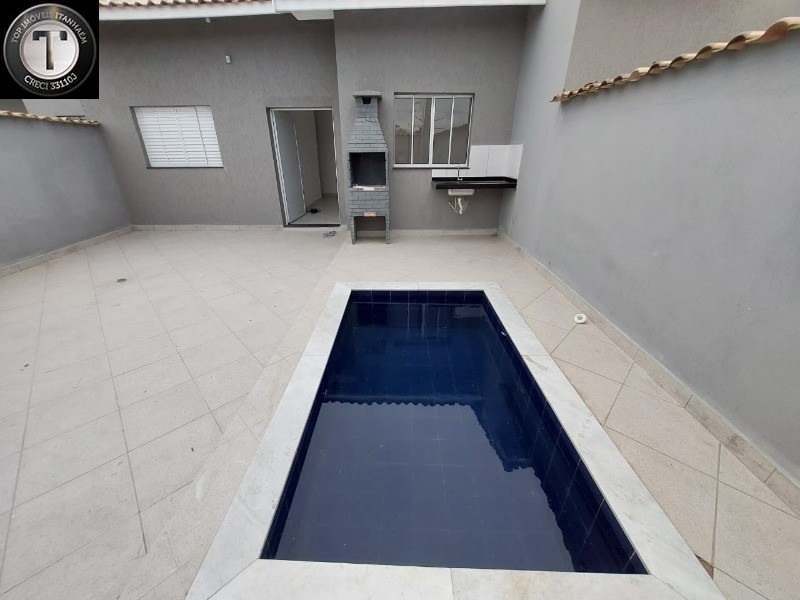 Casa à venda com 2 quartos, 60m² - Foto 2