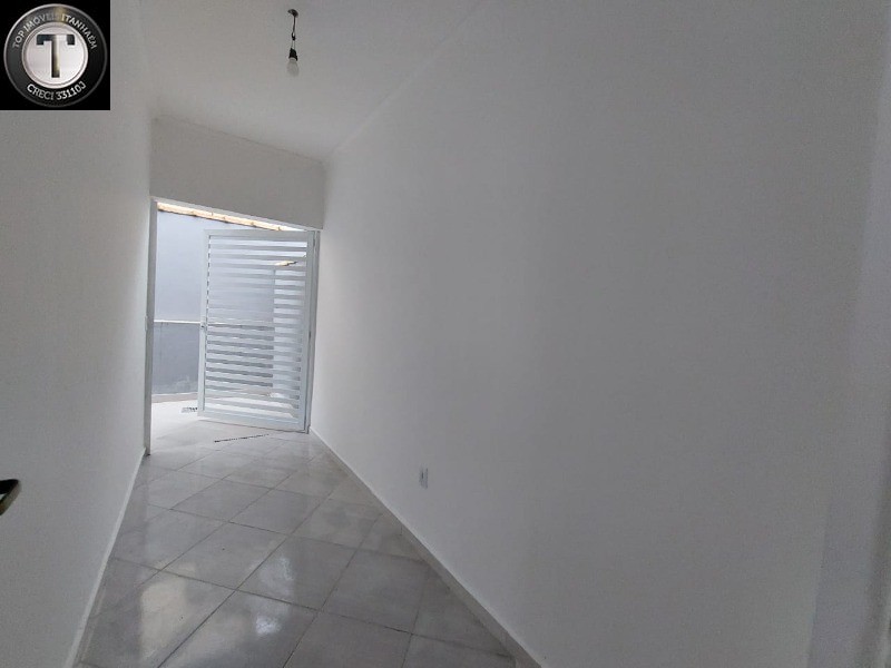 Casa à venda com 2 quartos, 60m² - Foto 13