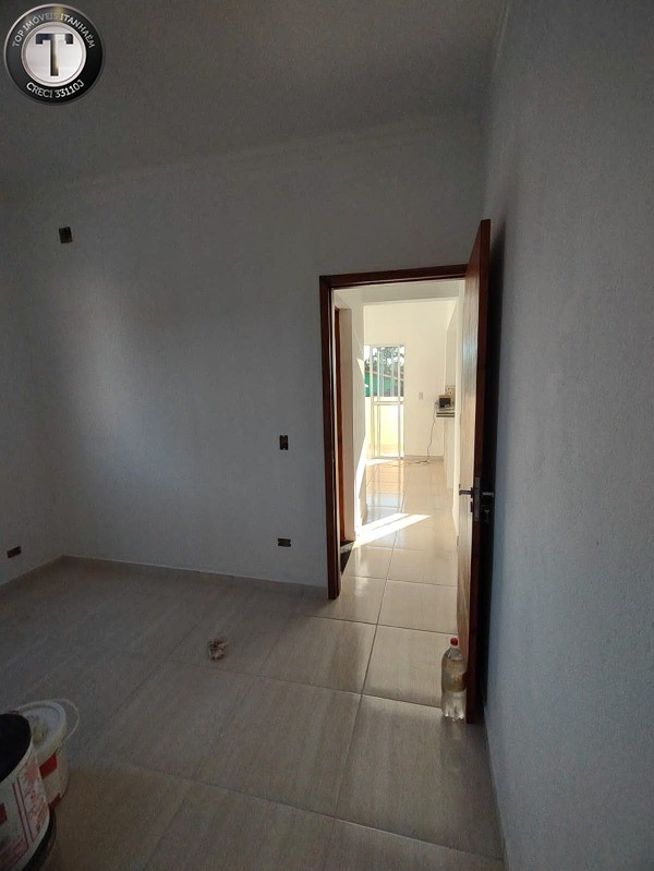 Casa à venda com 2 quartos, 70m² - Foto 19