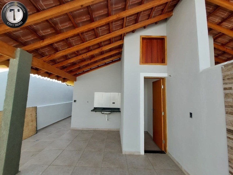 Casa à venda com 2 quartos, 67m² - Foto 16