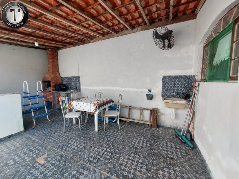 Casa à venda com 2 quartos, 100m² - Foto 18