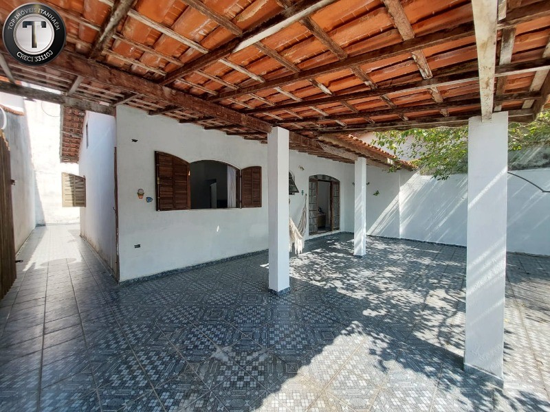 Casa à venda com 2 quartos, 100m² - Foto 1