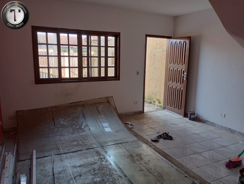 Casa à venda com 2 quartos, 100m² - Foto 9