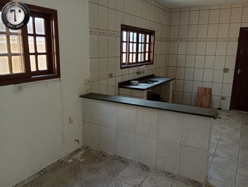 Casa à venda com 2 quartos, 100m² - Foto 8