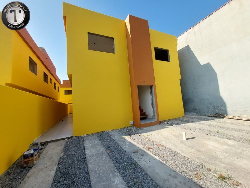 Casa à venda com 2 quartos, 48m² - Foto 4