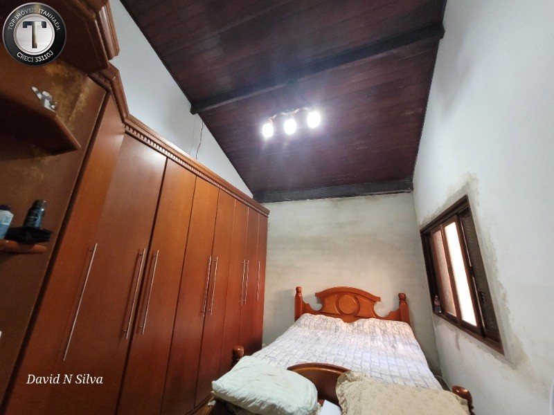 Casa à venda com 4 quartos, 197m² - Foto 15