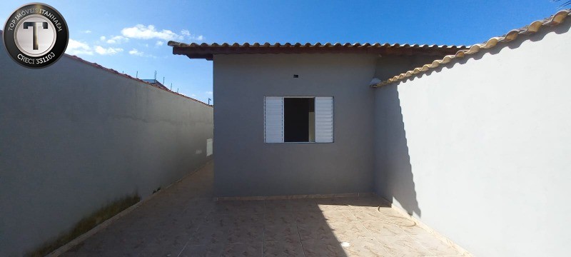 Casa à venda com 2 quartos, 135m² - Foto 1