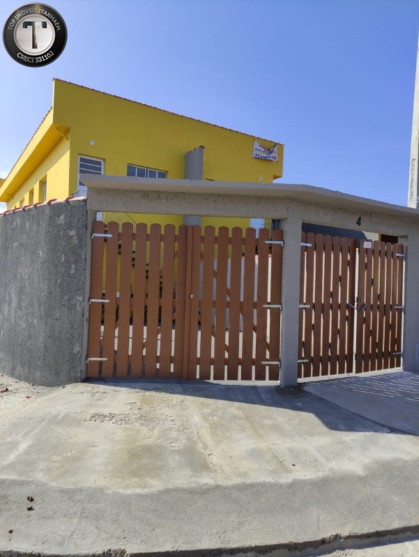 Casa à venda com 2 quartos, 60m² - Foto 1