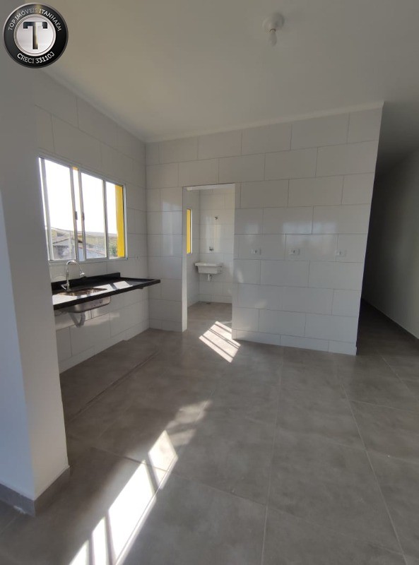 Casa à venda com 2 quartos, 60m² - Foto 9