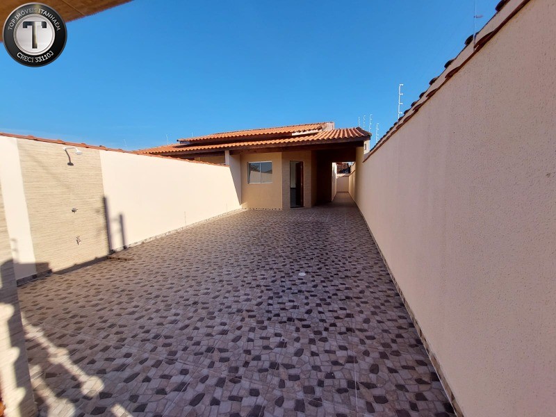 Casa à venda com 2 quartos, 69m² - Foto 1