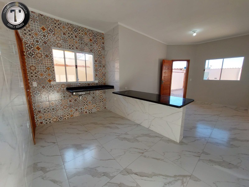 Casa à venda com 2 quartos, 69m² - Foto 18