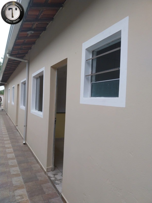 Casa à venda com 2 quartos, 150m² - Foto 2