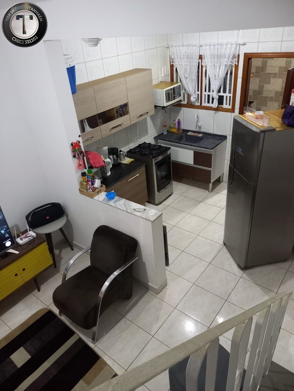 Casa à venda com 2 quartos, 45m² - Foto 6