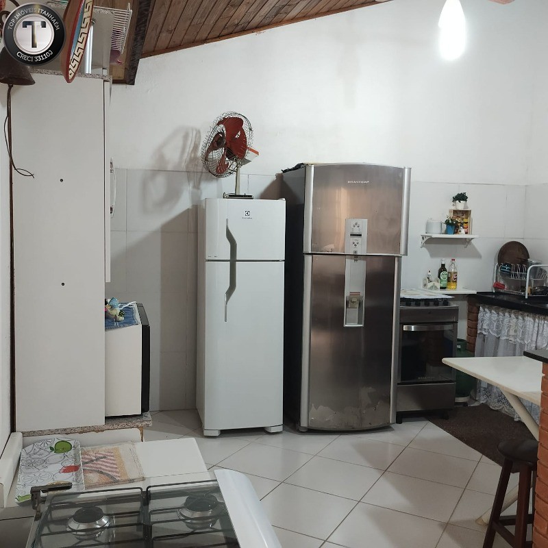 Casa à venda com 3 quartos, 70m² - Foto 18