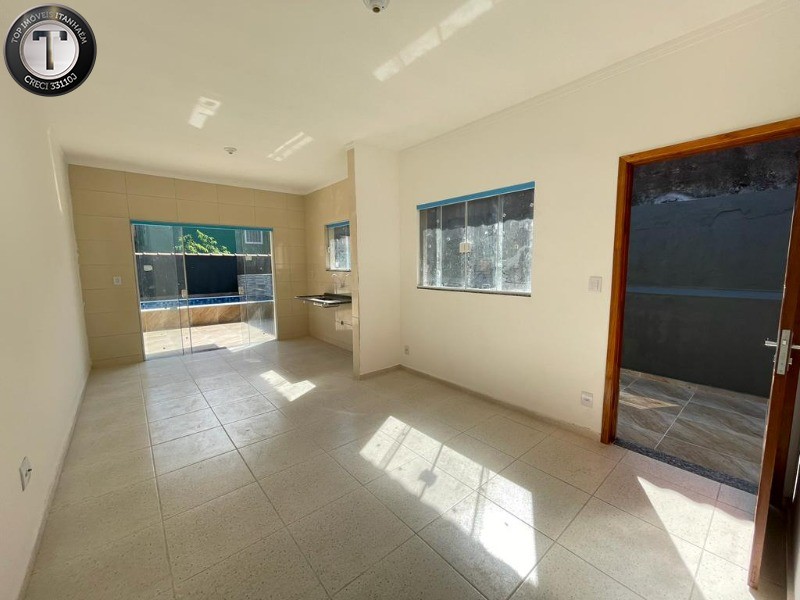 Casa à venda com 2 quartos, 55m² - Foto 13