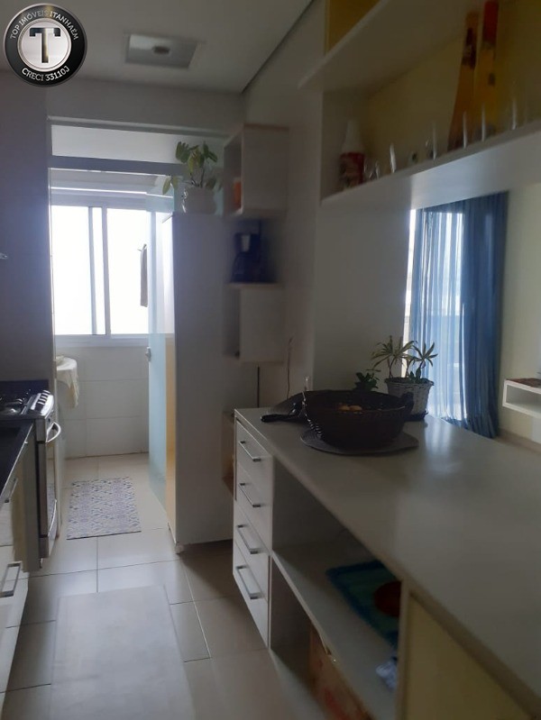 Apartamento à venda com 2 quartos, 77m² - Foto 10