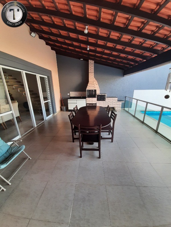 Casa à venda com 5 quartos, 340m² - Foto 26