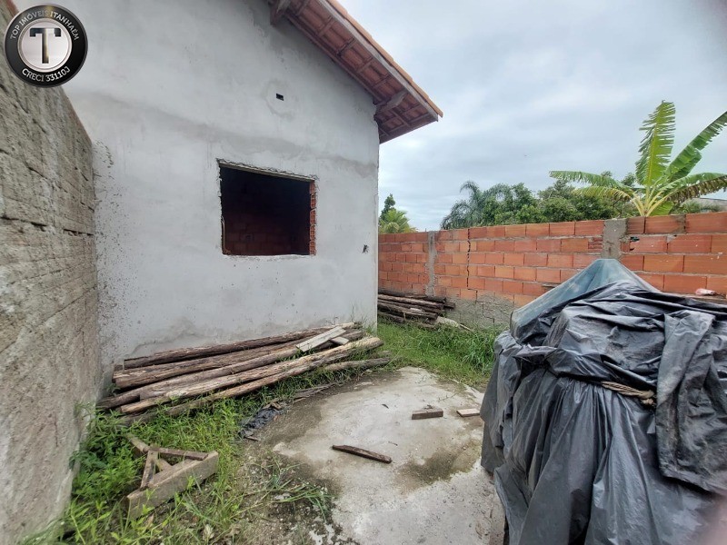 Casa à venda com 2 quartos, 60m² - Foto 2