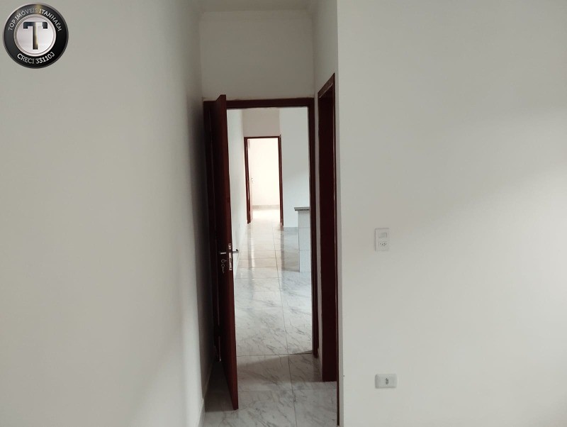 Casa à venda com 2 quartos, 70m² - Foto 16