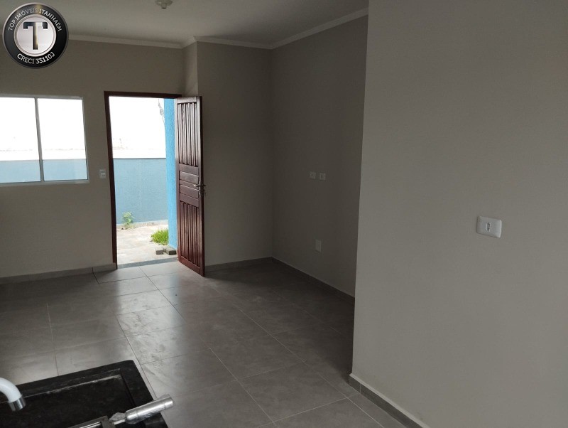 Casa à venda com 2 quartos, 50m² - Foto 15