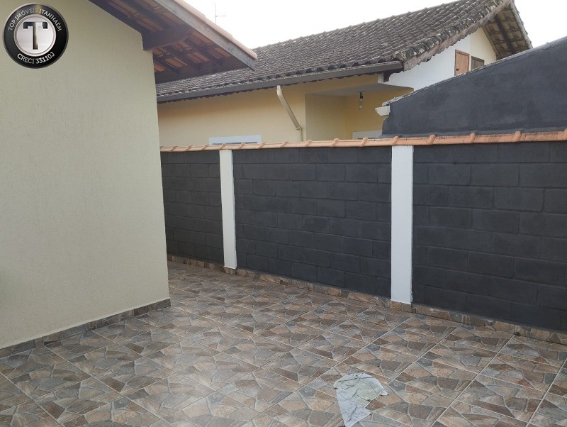 Casa à venda com 2 quartos, 70m² - Foto 8