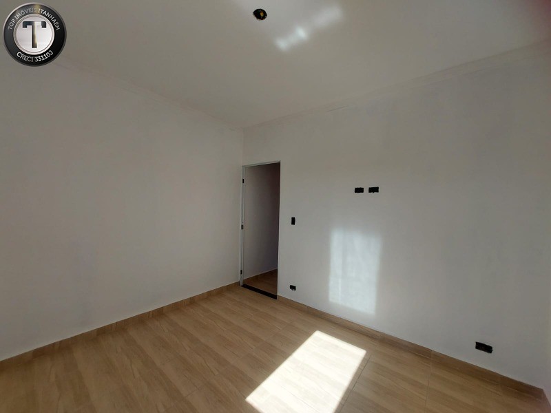 Casa à venda com 2 quartos, 62m² - Foto 12