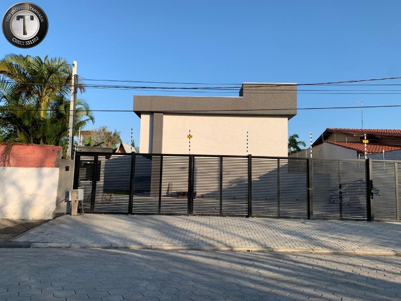 Casa à venda com 2 quartos, 74m² - Foto 1