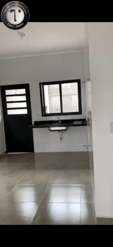 Casa à venda com 2 quartos, 74m² - Foto 12