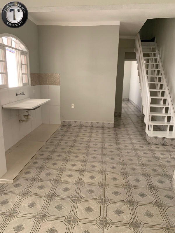 Casa à venda com 7 quartos, 280m² - Foto 25