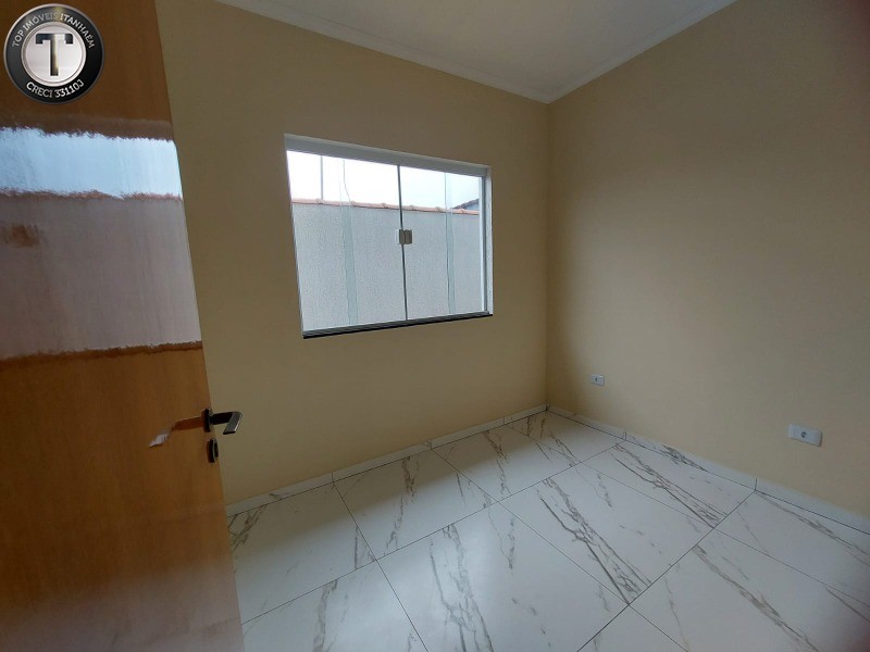 Casa à venda com 2 quartos, 55m² - Foto 25