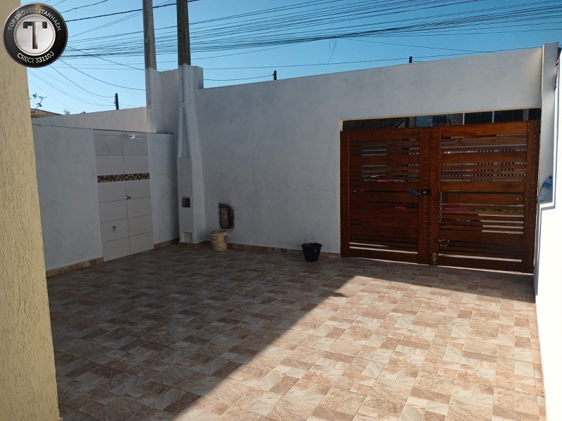 Casa à venda com 2 quartos, 55m² - Foto 4