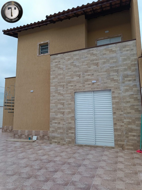 Casa à venda com 2 quartos, 67m² - Foto 3