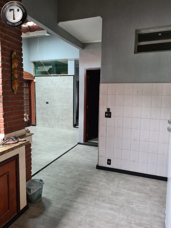 Casa à venda com 4 quartos, 379m² - Foto 11