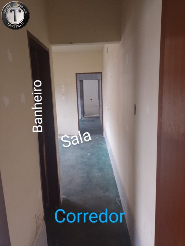 Casa à venda com 2 quartos, 45m² - Foto 9