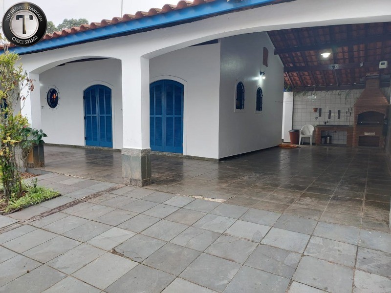 Casa à venda com 4 quartos, 160m² - Foto 2