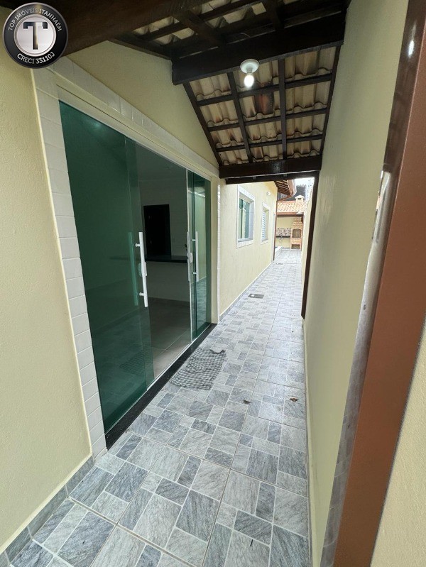 Casa à venda com 2 quartos, 65m² - Foto 3