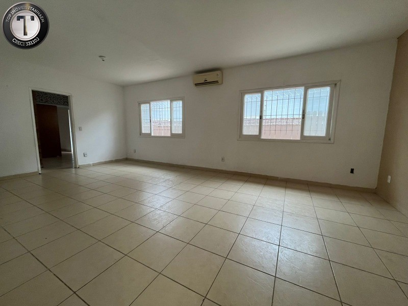 Casa à venda com 4 quartos, 123m² - Foto 13