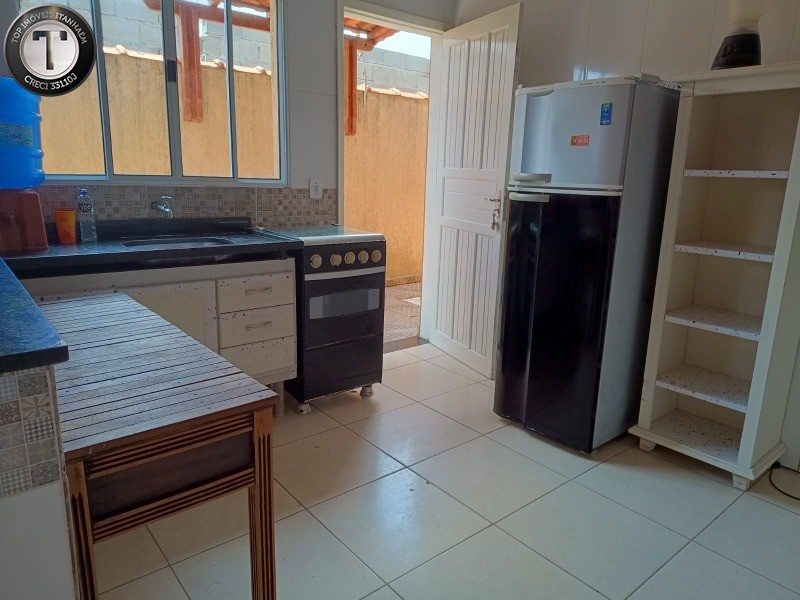 Casa à venda com 2 quartos, 55m² - Foto 16