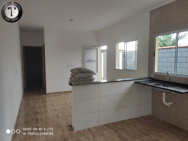 Casa à venda com 2 quartos, 60m² - Foto 13