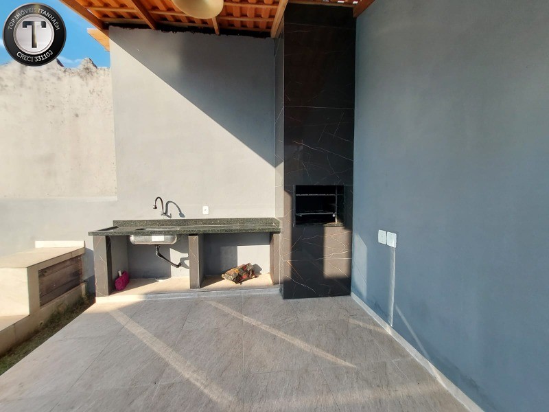 Casa à venda com 2 quartos, 120m² - Foto 12