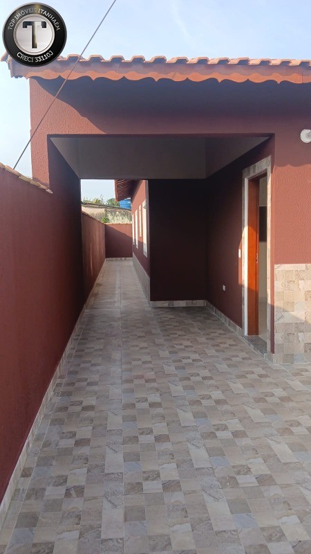 Casa à venda com 2 quartos, 68m² - Foto 2