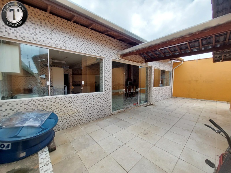 Casa à venda com 5 quartos, 150m² - Foto 24