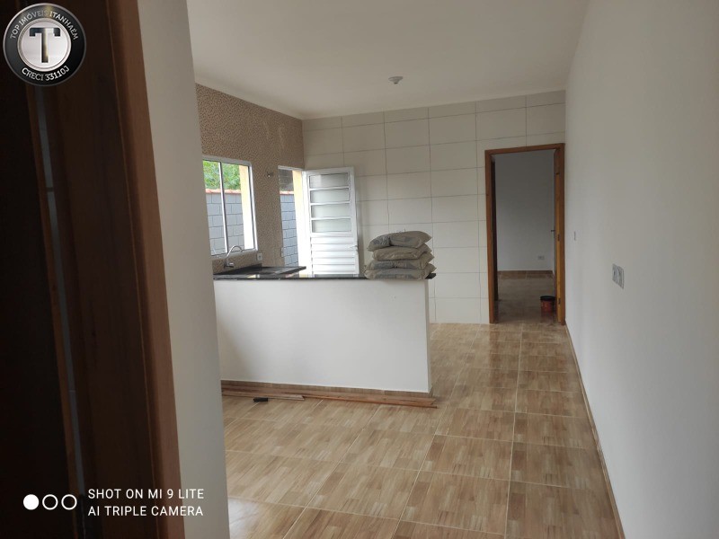 Casa à venda com 2 quartos, 60m² - Foto 12