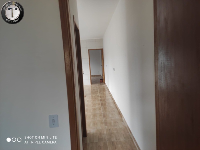 Casa à venda com 2 quartos, 60m² - Foto 14