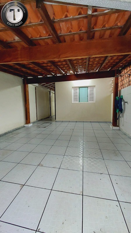 Casa à venda com 2 quartos, 53m² - Foto 1