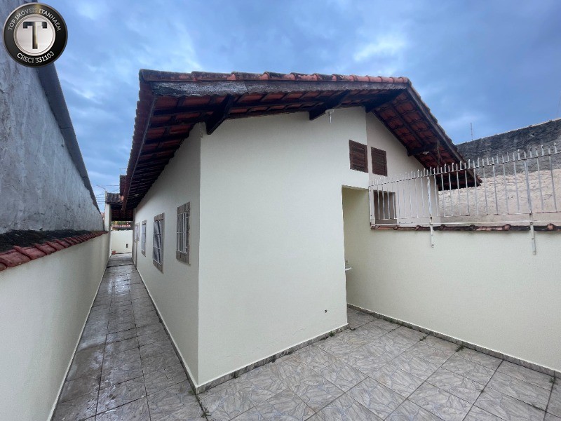 Casa à venda com 2 quartos, 65m² - Foto 11